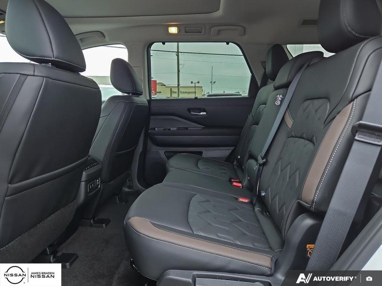 2026 Nissan Pathfinder Platinum 4WD Photo