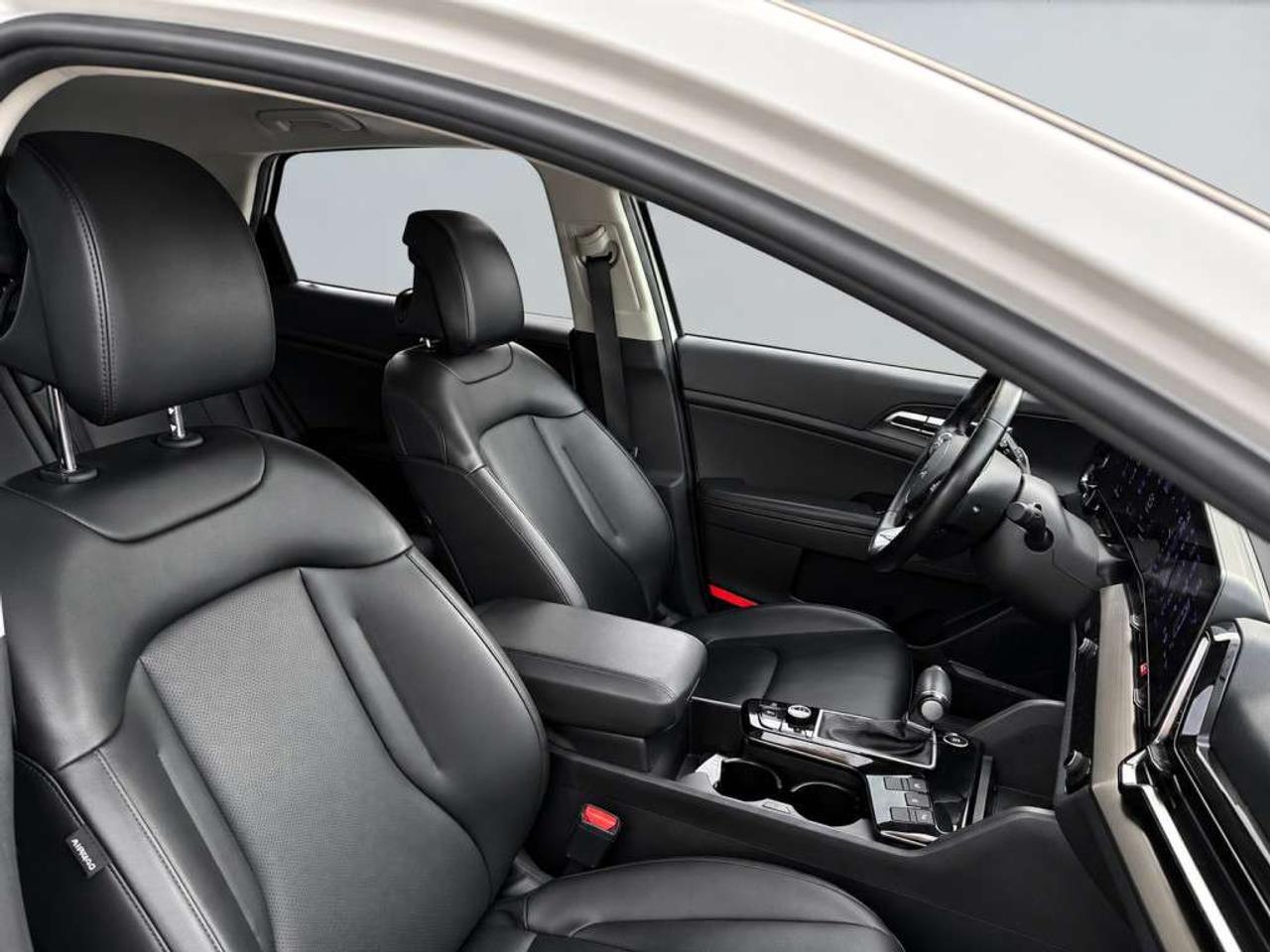 2024 Kia Sportage EX AWD / Leather / Heated Seats / Sunroof / NAVI / Backup Cam / Apple CarPlay Photo