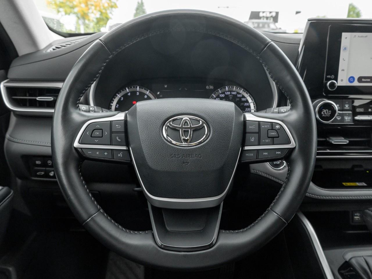 2023 Toyota Highlander XLE AWD Photo