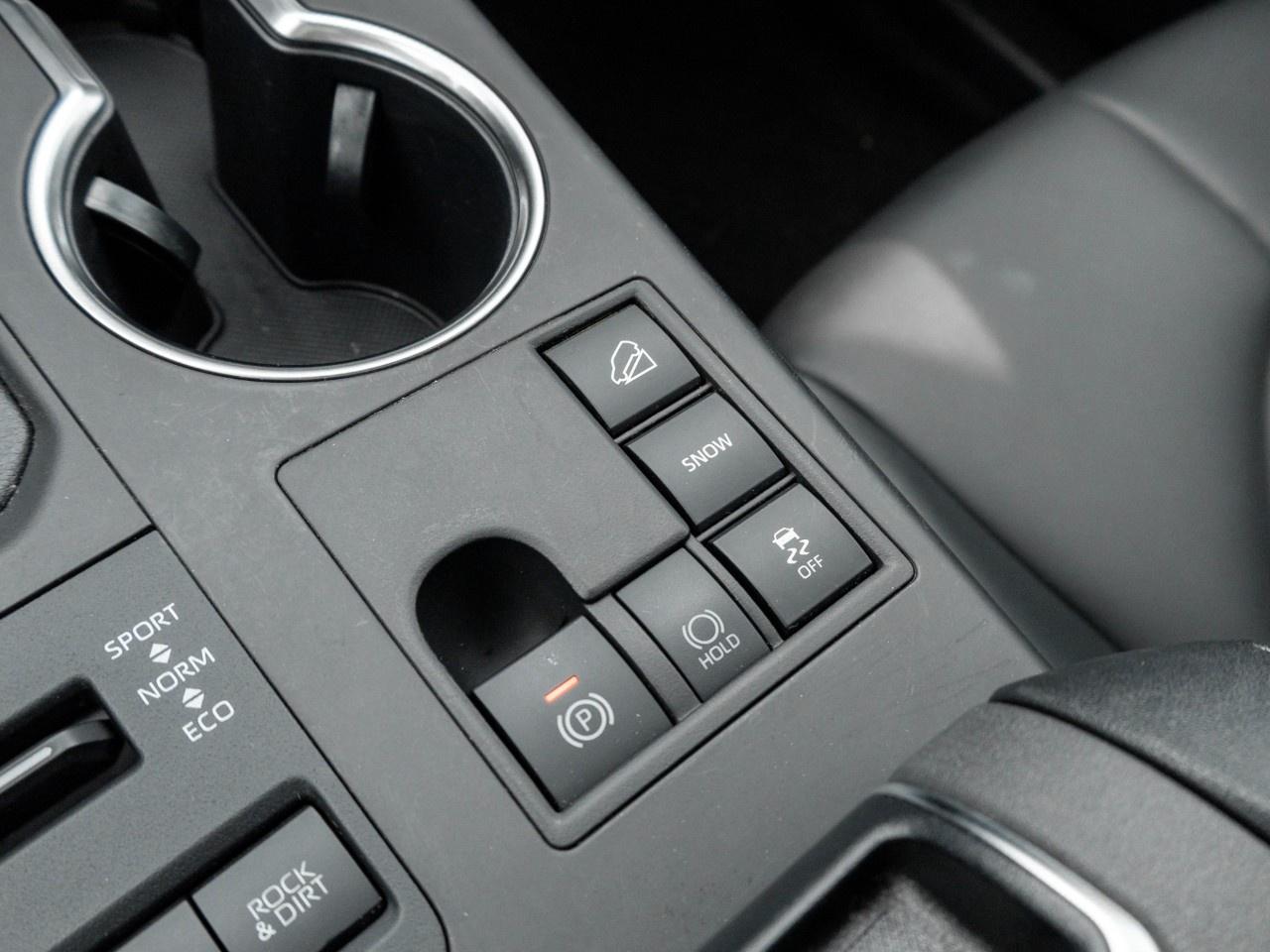 2023 Toyota Highlander XLE AWD Photo