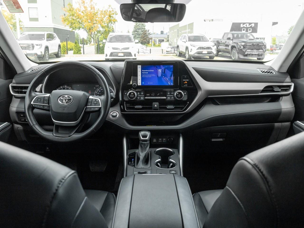 2023 Toyota Highlander XLE AWD Photo