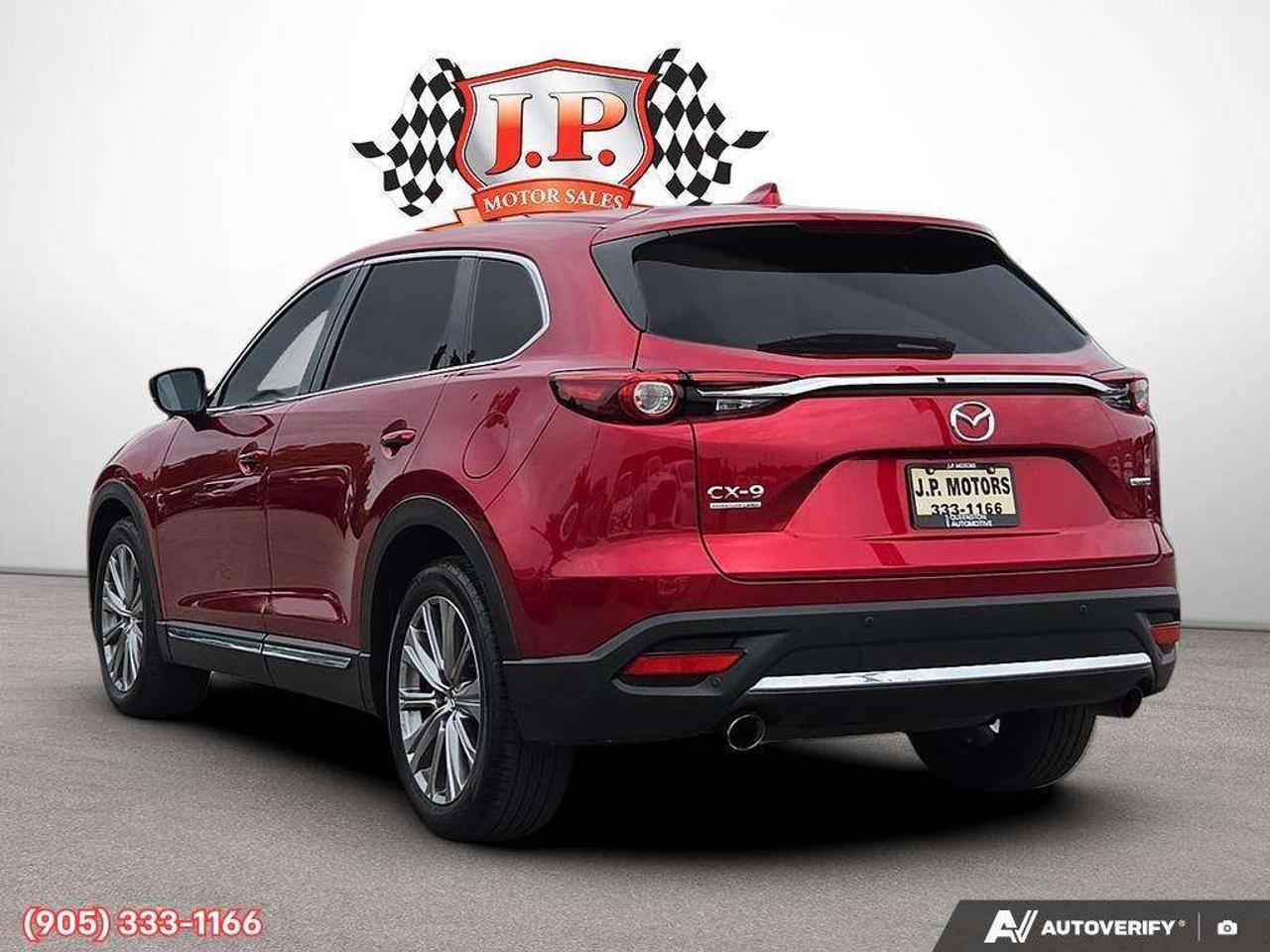 2022 Mazda CX-9 Signature Apple CarPlay & Android Auto • Heads-Up Display • 3rd-Row Seating • Heated & Cooled Front Seats • Leather Seati Photo4