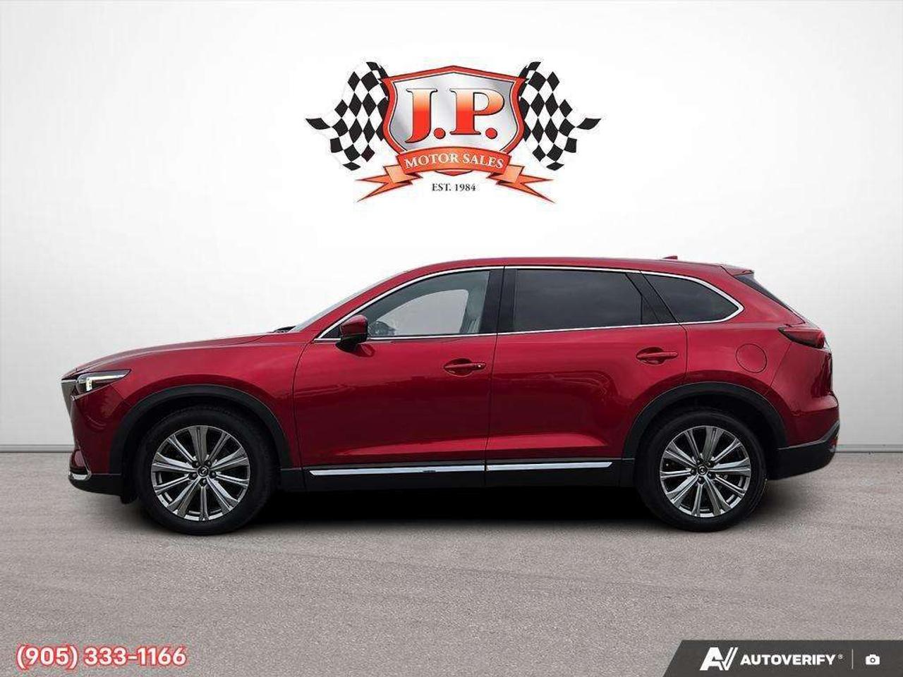 2022 Mazda CX-9 Signature Apple CarPlay & Android Auto • Heads-Up Display • 3rd-Row Seating • Heated & Cooled Front Seats • Leather Seati Photo3