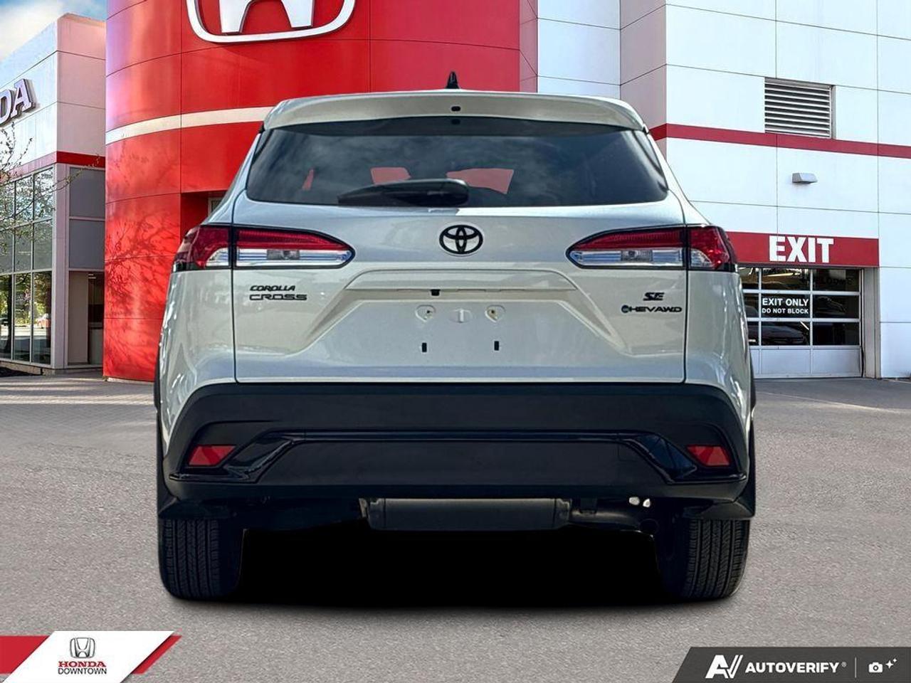 2025 Toyota Corolla Cross Hybrid SE 4dr All-Wheel Drive Photo