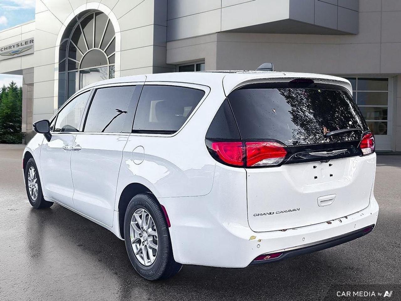2027 Chrysler Grand Caravan SXT Front-Wheel Drive Passenger Van Photo3