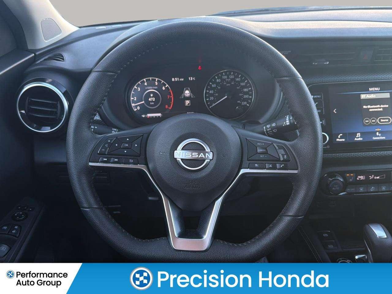 2024 Nissan Kicks SV CarPlay heated Eats Rear Camera Bluetooth Photo