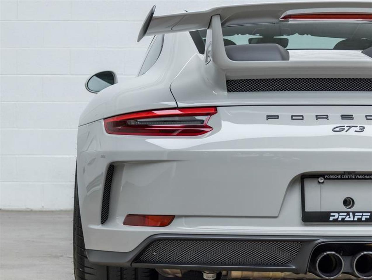 2018 Porsche 911  Photo