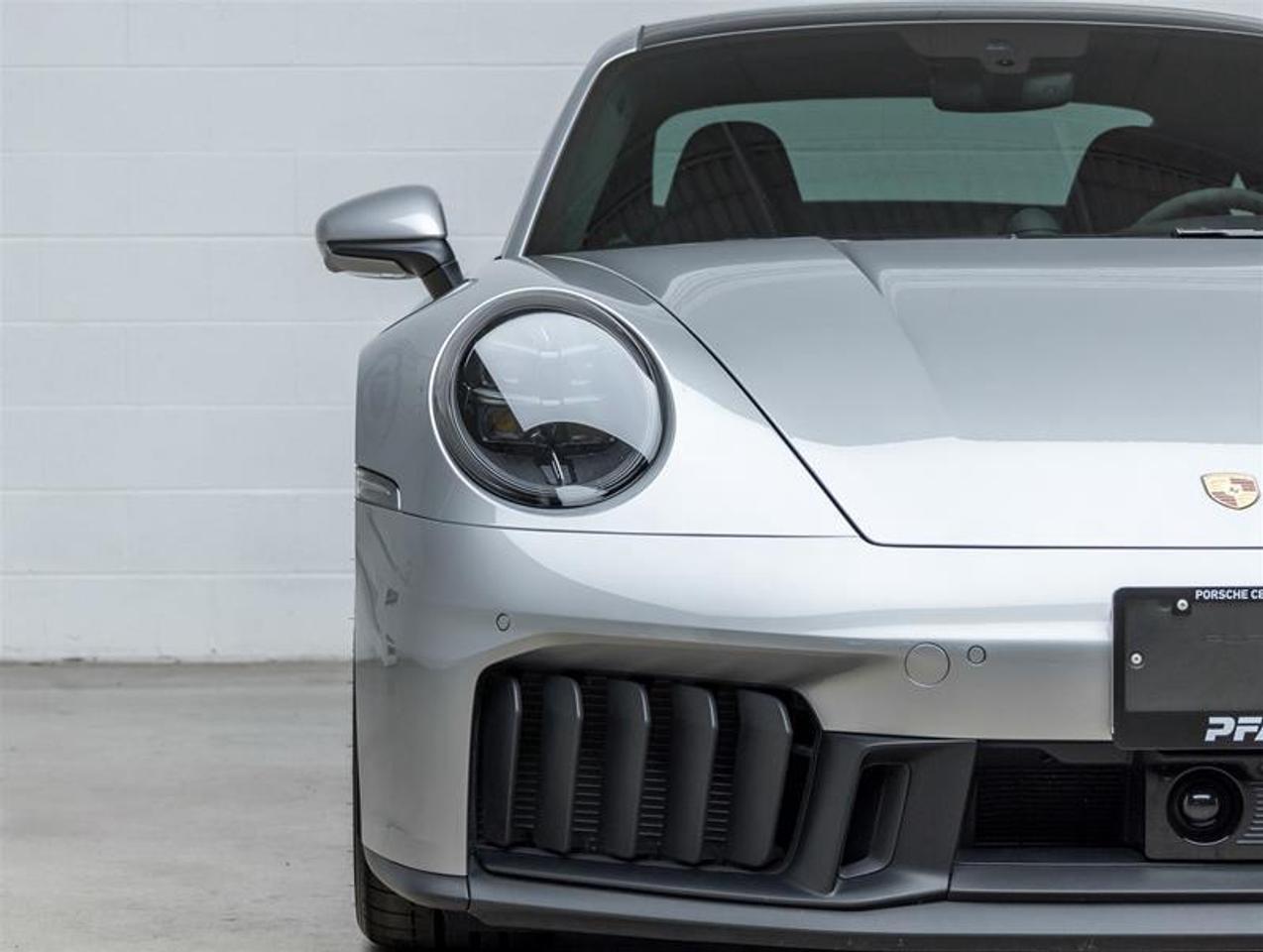 2025 Porsche 911  Photo
