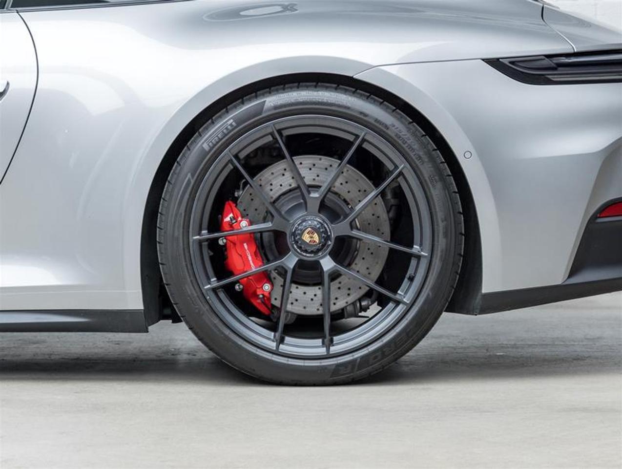 2025 Porsche 911  Photo