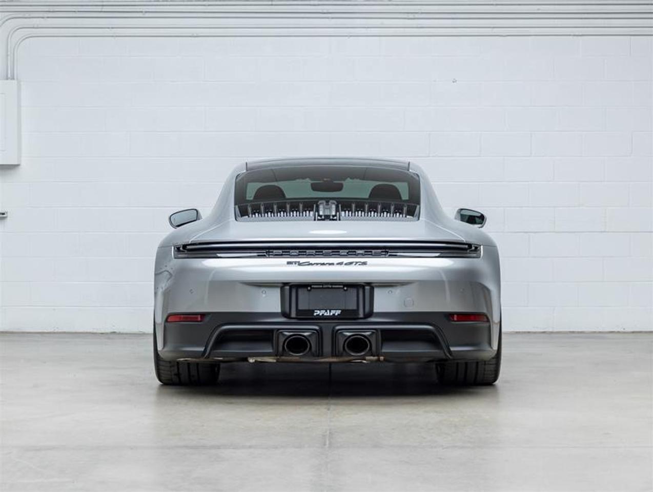 2025 Porsche 911  Photo