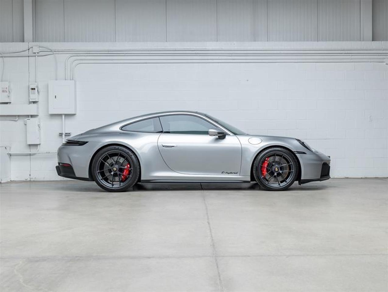 2025 Porsche 911  Photo