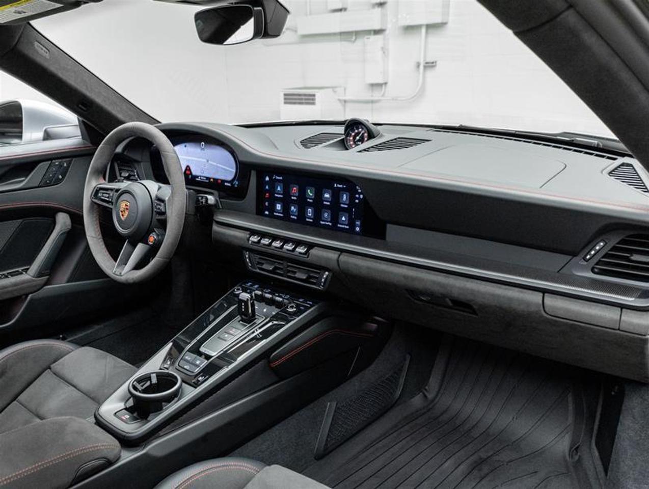 2025 Porsche 911  Photo