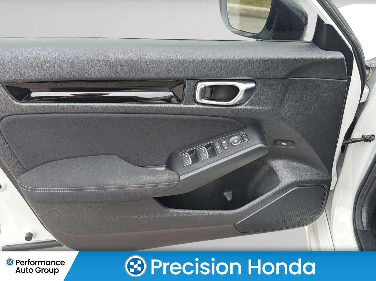 2025 Honda Civic Sport Hybrid CarPlay Sunroof Rear Camera Photo
