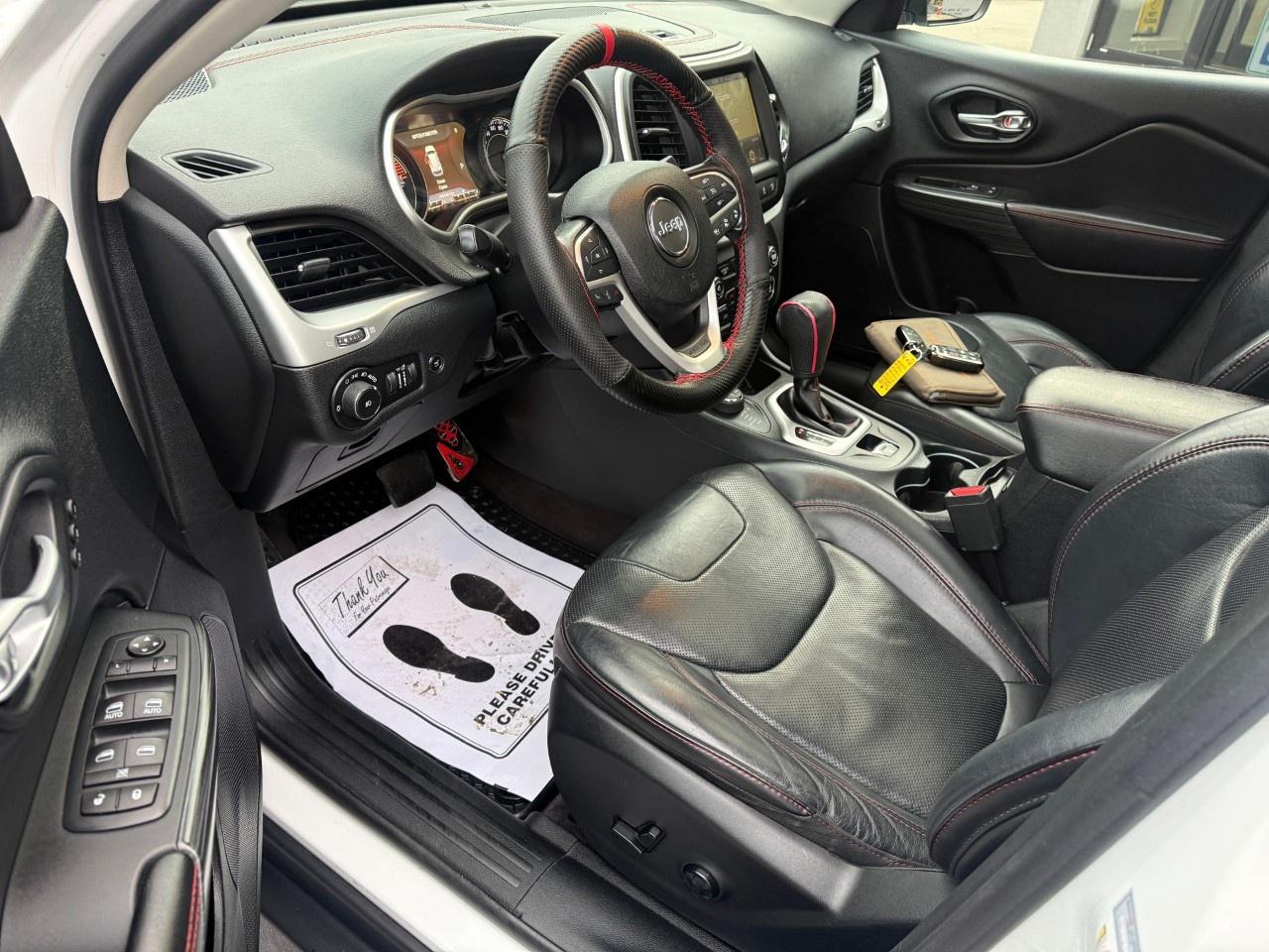 2016 Jeep Cherokee 4WD 4dr Trailhawk Photo