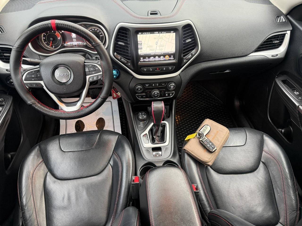 2016 Jeep Cherokee 4WD 4dr Trailhawk Photo