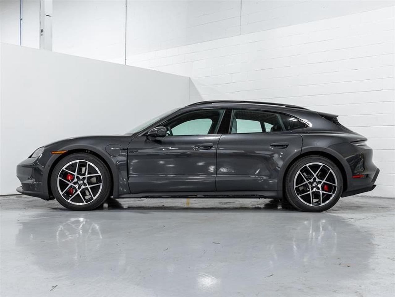 2025 Porsche Taycan  Photo