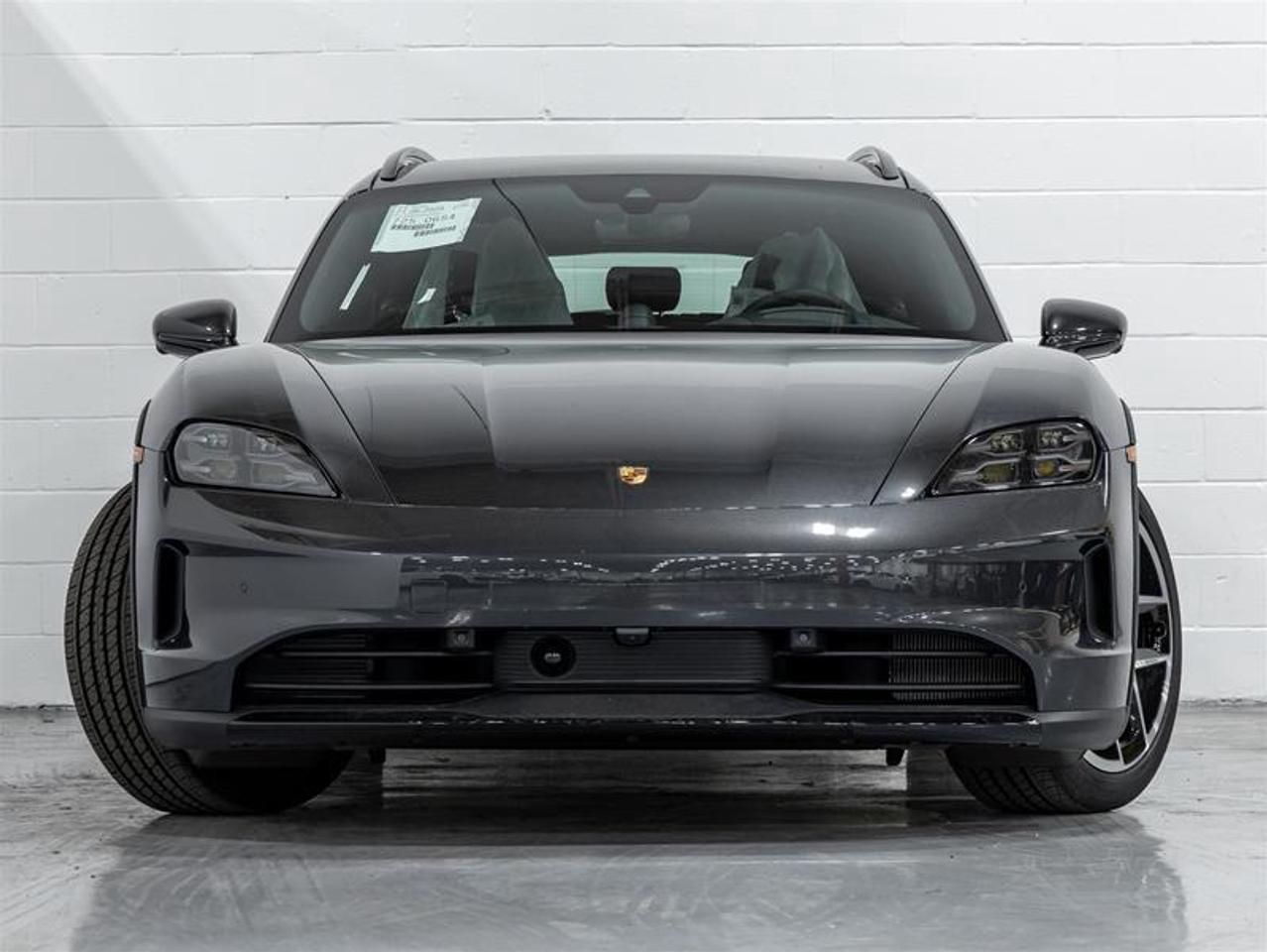 2025 Porsche Taycan  Photo5