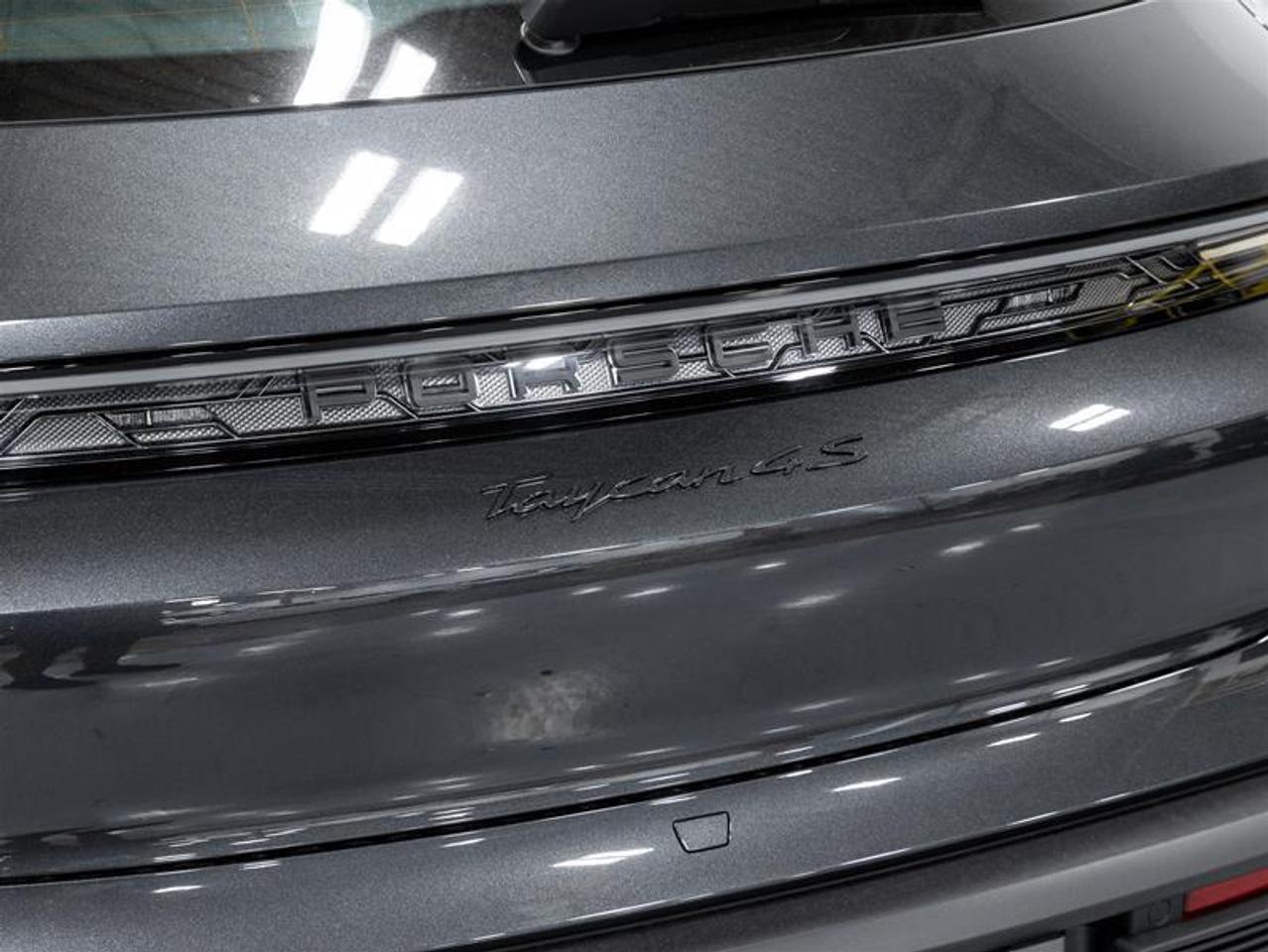 2025 Porsche Taycan  Photo