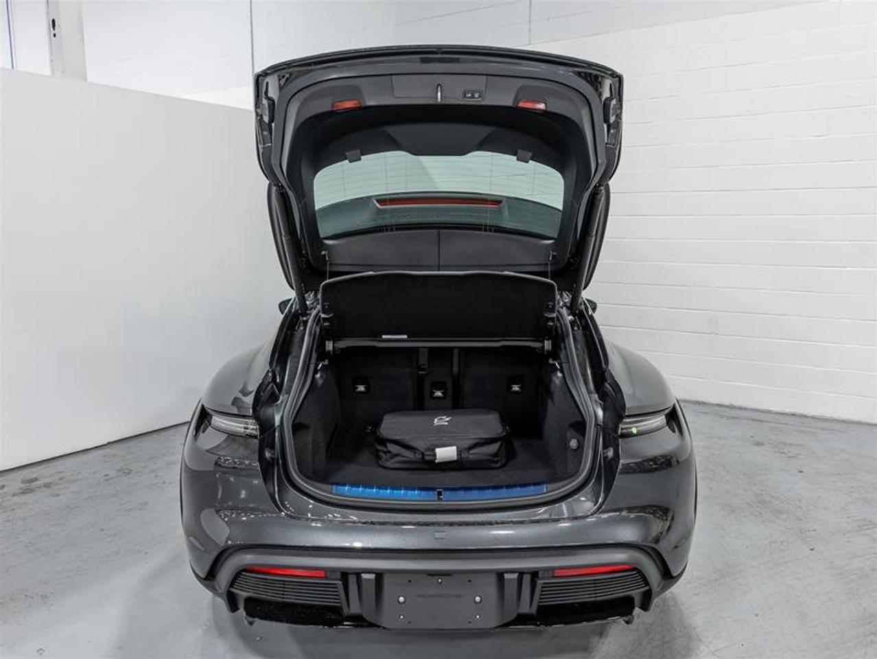 2025 Porsche Taycan  Photo