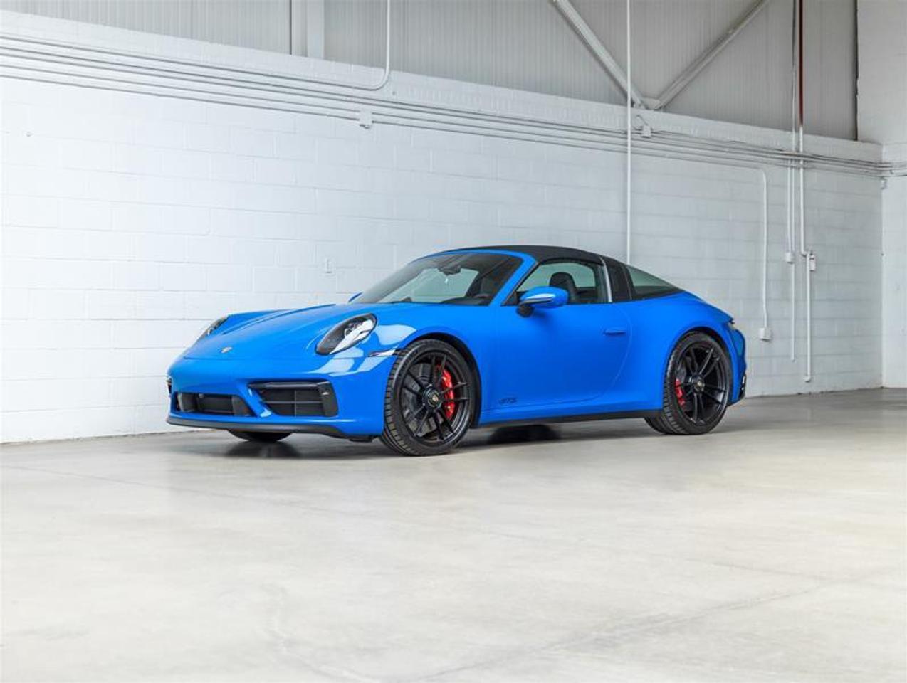 2022 Porsche 911  Photo1