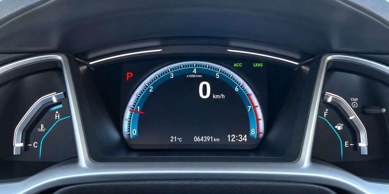 2019 Honda Civic TOURING   Leather   NAVI   Sunroof   Heated Seats   CarPlay   Honda Sensing   Backup Cam Photo