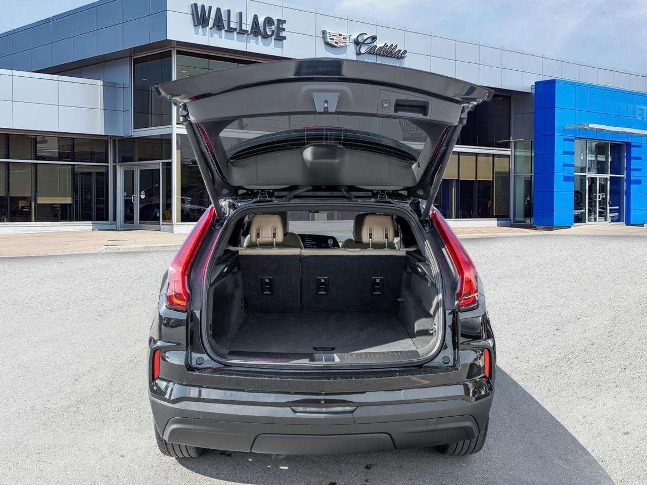 2024 Cadillac XT4 AWD 4dr Luxury Photo