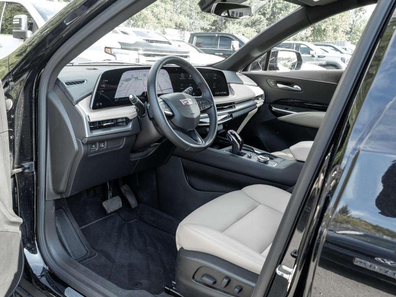 2024 Cadillac XT4 AWD 4dr Luxury Photo