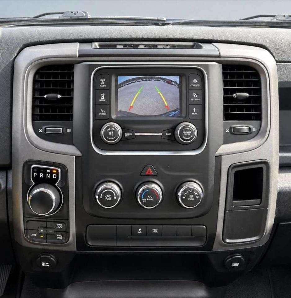 2020 RAM 1500 TRADESMAN 4X4 / 5.7L HEMI V8 / REG CAB / AUTOMATIC Photo