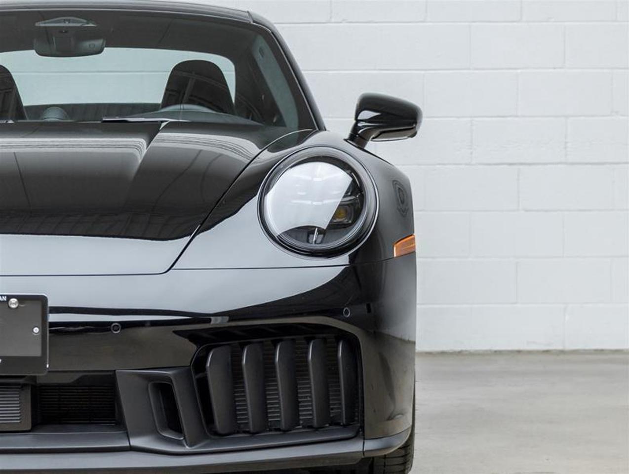 2026 Porsche 911  Photo3
