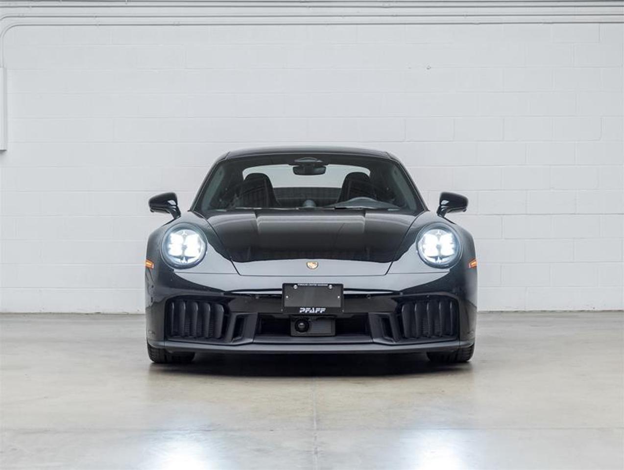 2026 Porsche 911  Photo1