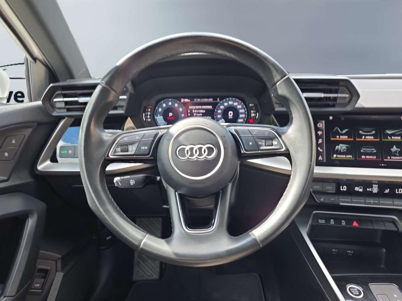 2022 Audi A3 NO ACCIDENTS / 1 OWNER / VERY LOW KM / BROWN INTERIOR / SUNROOF Photo