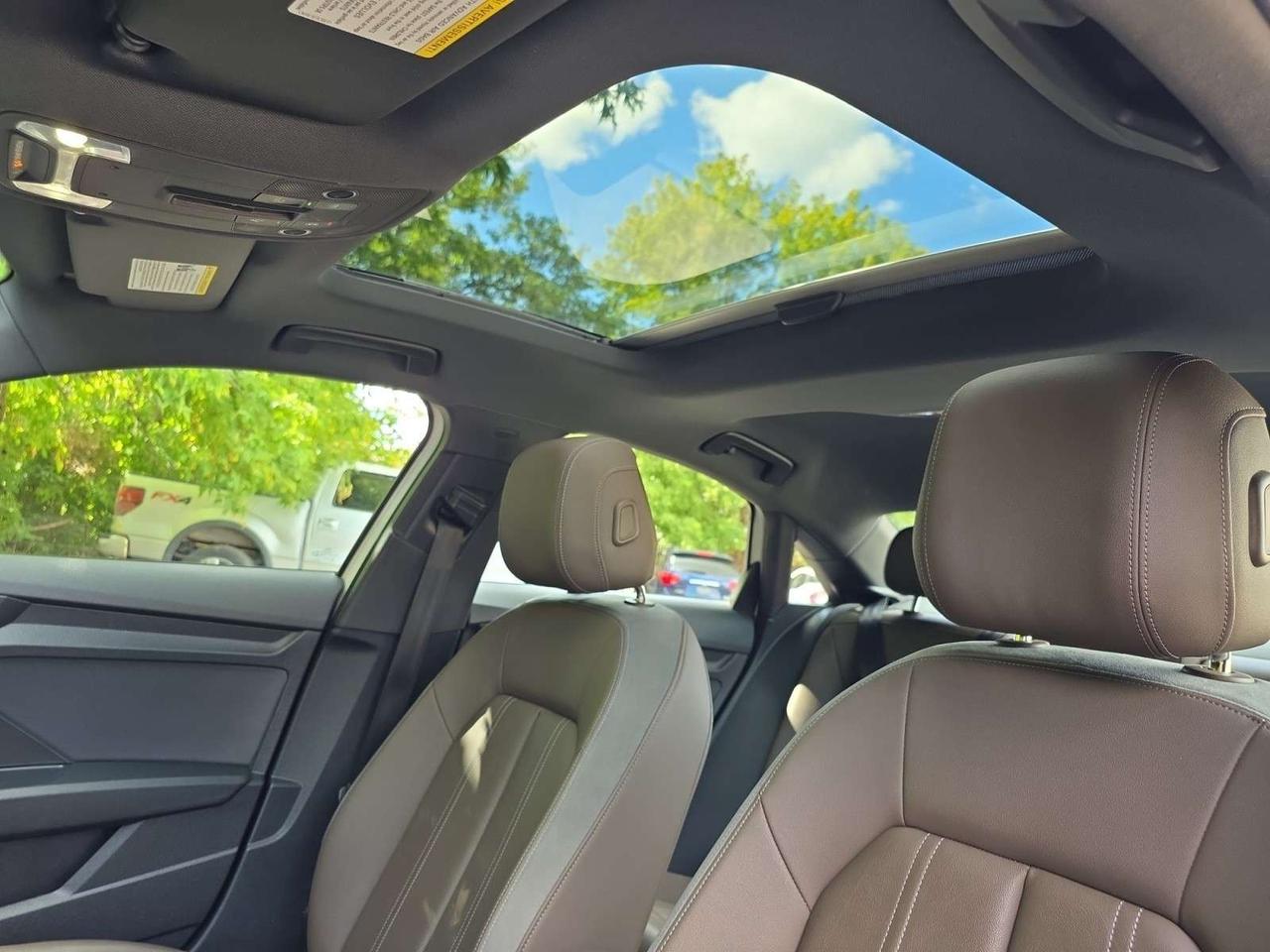 2022 Audi A3 NO ACCIDENTS / 1 OWNER / VERY LOW KM / BROWN INTERIOR / SUNROOF Photo