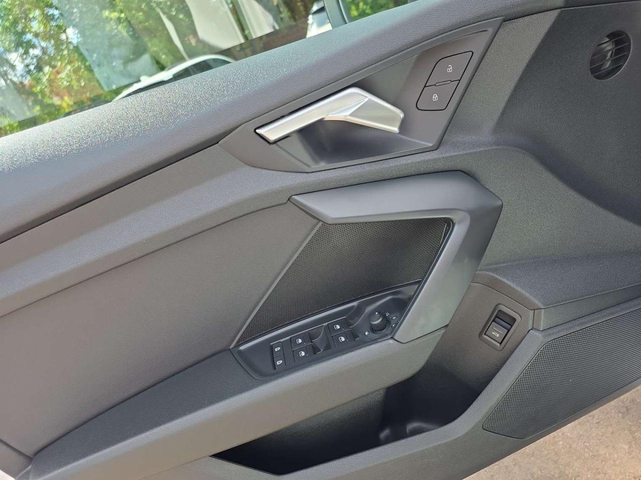 2022 Audi A3 NO ACCIDENTS / 1 OWNER / VERY LOW KM / BROWN INTERIOR / SUNROOF Photo