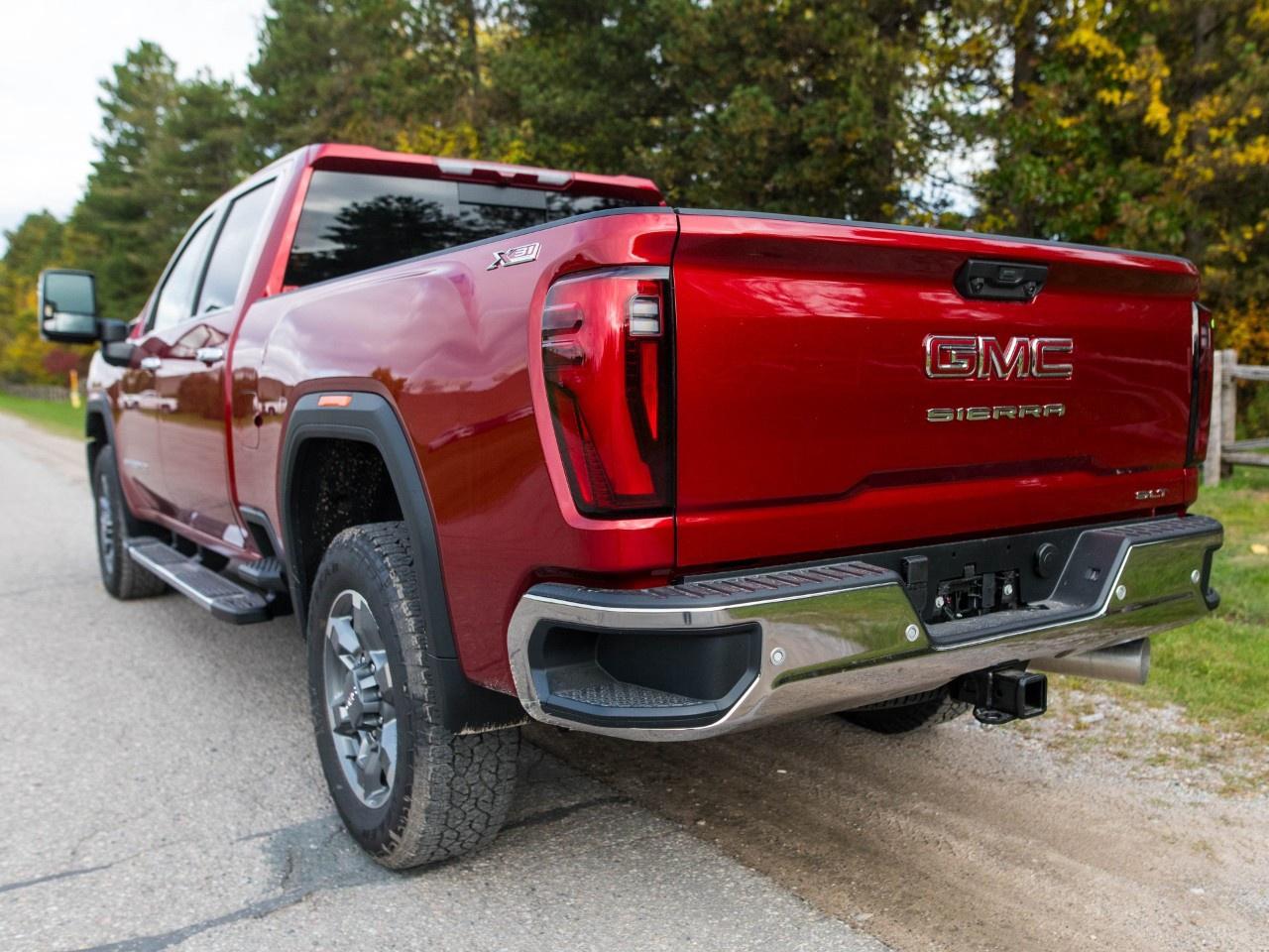 2026 GMC SIERRA 2500HD Crew Cab Standard Box 4-Wheel Drive SLT Photo