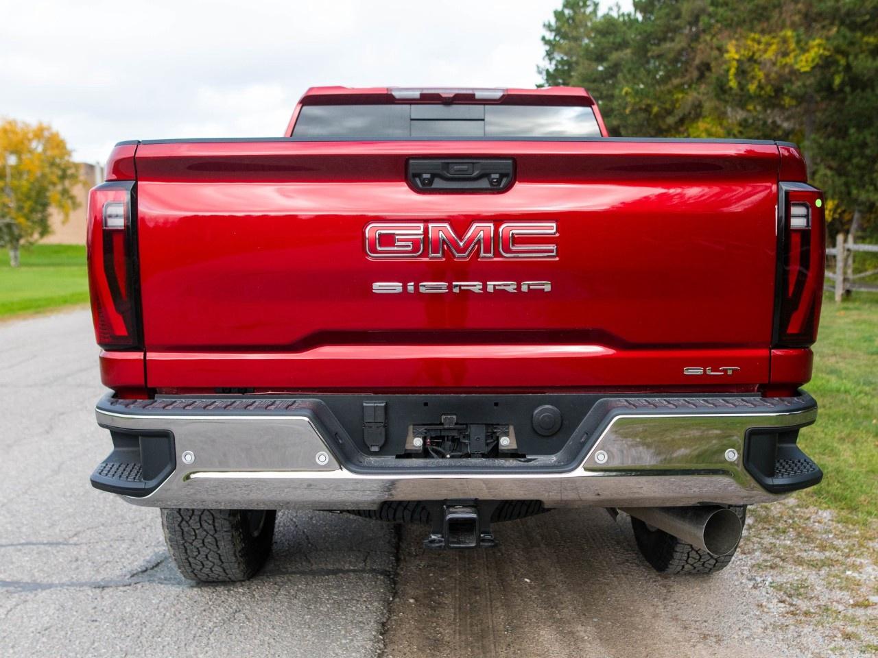 2026 GMC SIERRA 2500HD Crew Cab Standard Box 4-Wheel Drive SLT Photo
