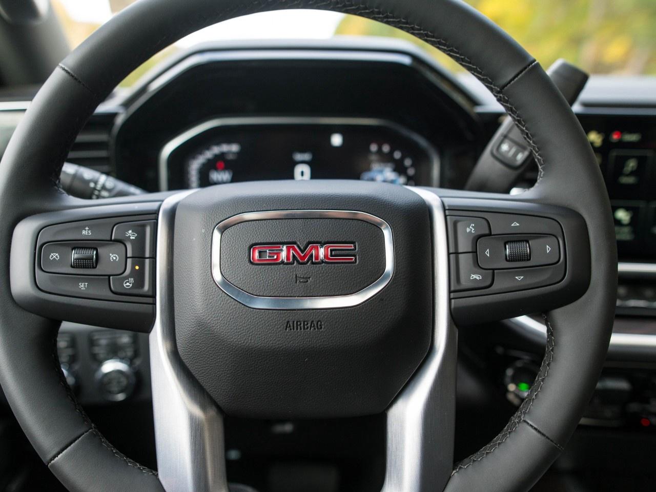 2026 GMC SIERRA 2500HD Crew Cab Standard Box 4-Wheel Drive SLT Photo