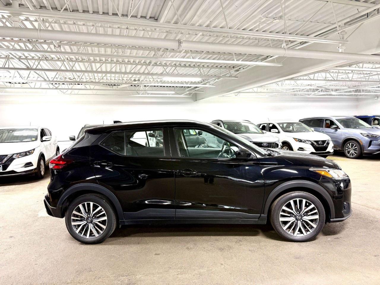 2021 Nissan Kicks SV FWD Photo