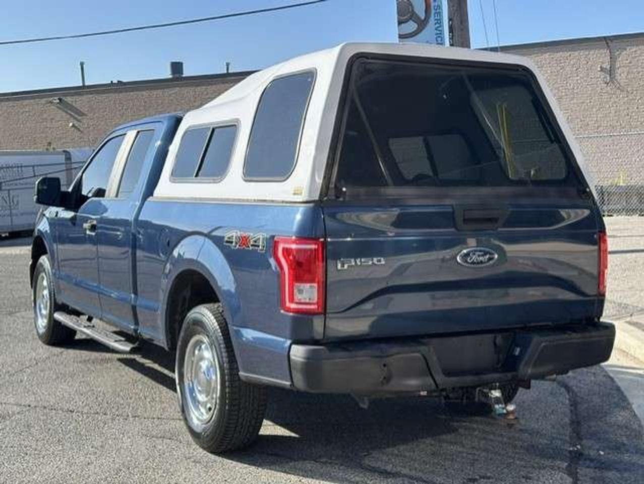 2017 Ford F-150 4X4 V6 ONLY 112KM-1 OWNER-2 SETS OF WHEELS Photo