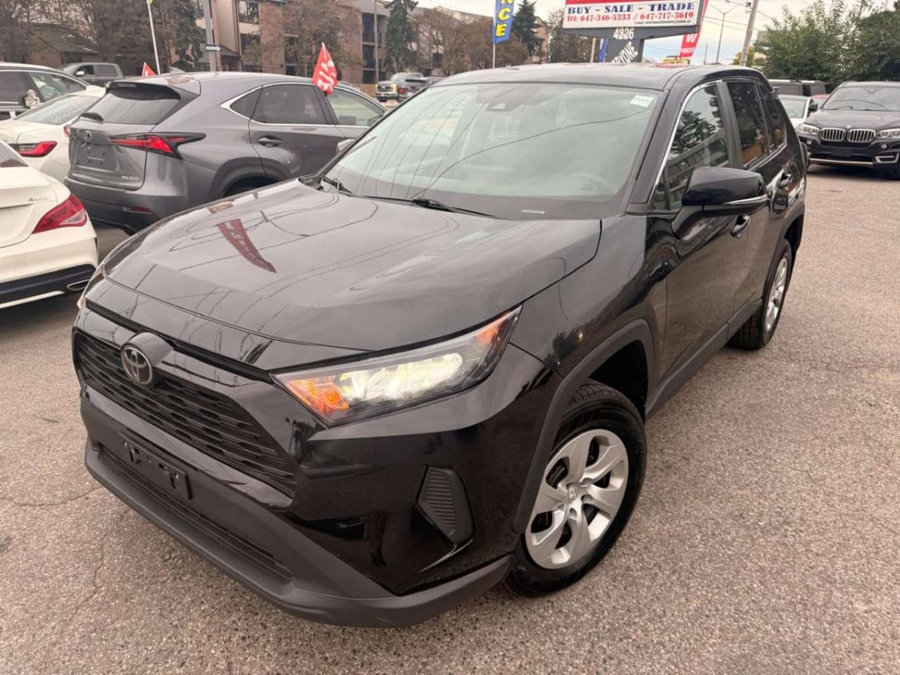 2022 Toyota RAV4 LE AWD Photo
