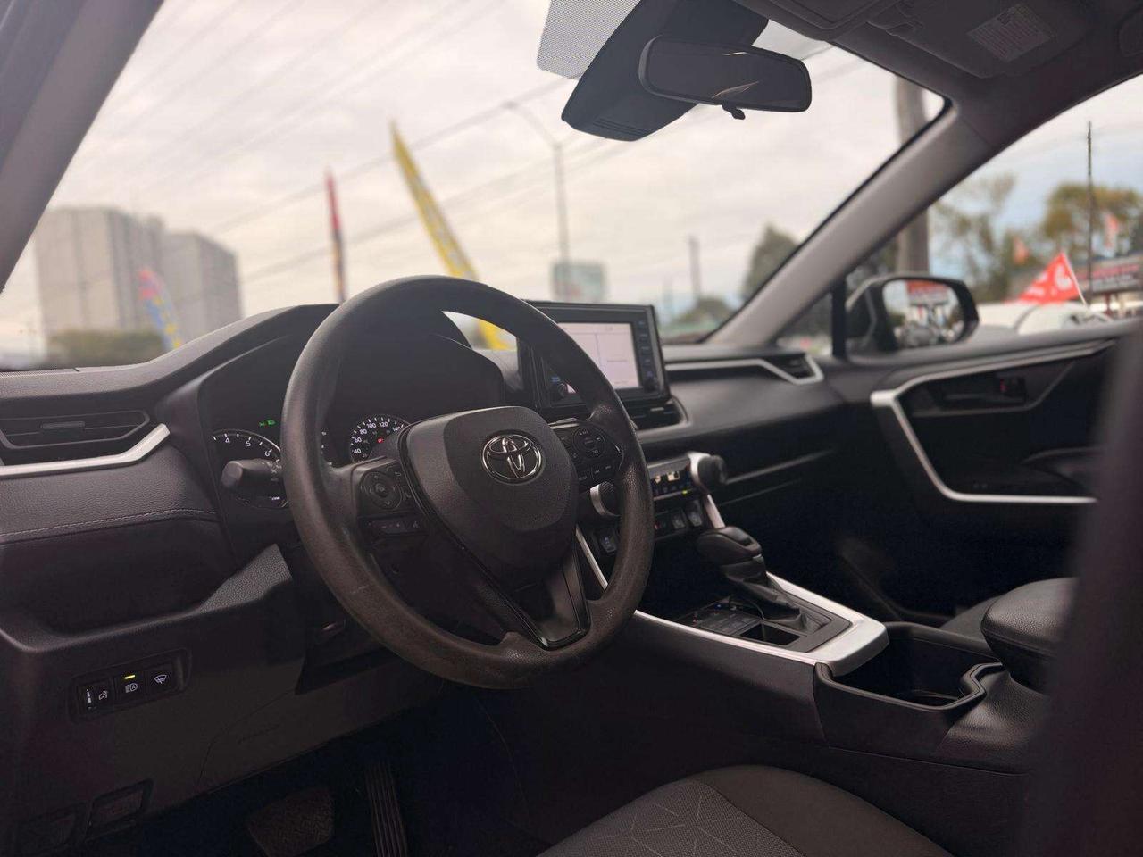 2022 Toyota RAV4 LE AWD Photo