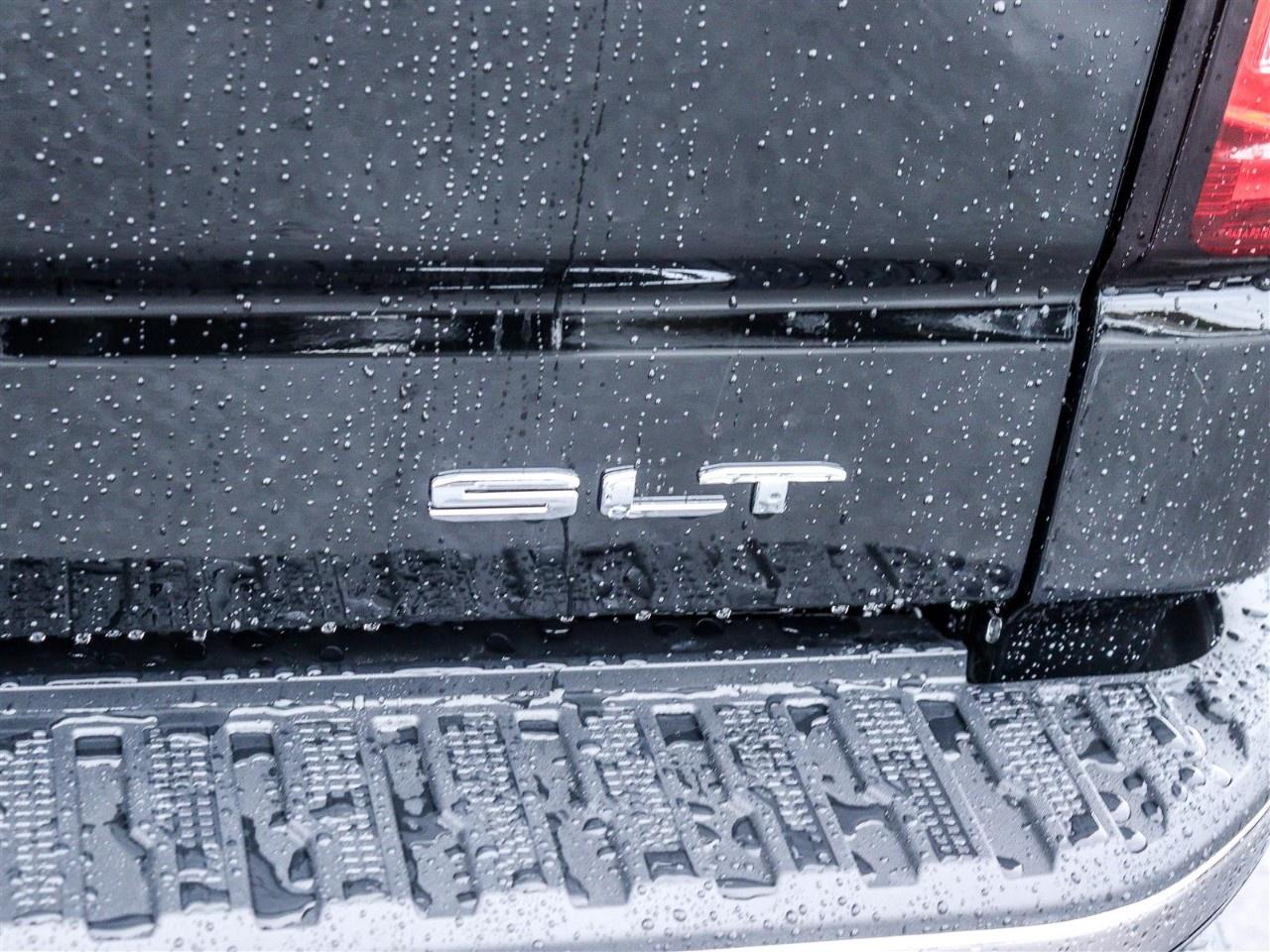 2026 GMC Sierra 1500 Crew Cab Short Box 4-Wheel Drive SLT Photo