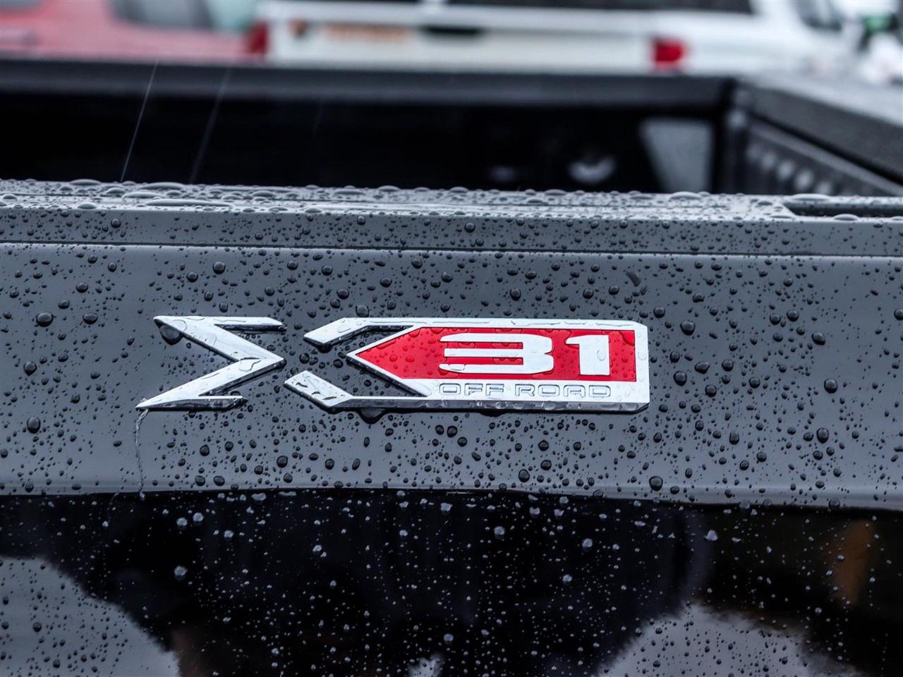 2026 GMC Sierra 1500 Crew Cab Short Box 4-Wheel Drive SLT Photo
