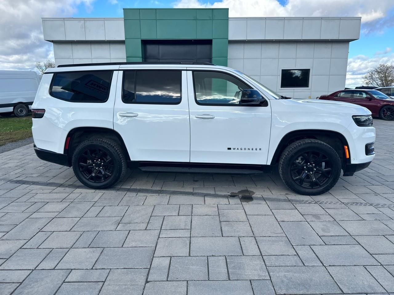2024 Jeep Wagoneer Series II Carbide 4dr 4x4 Photo