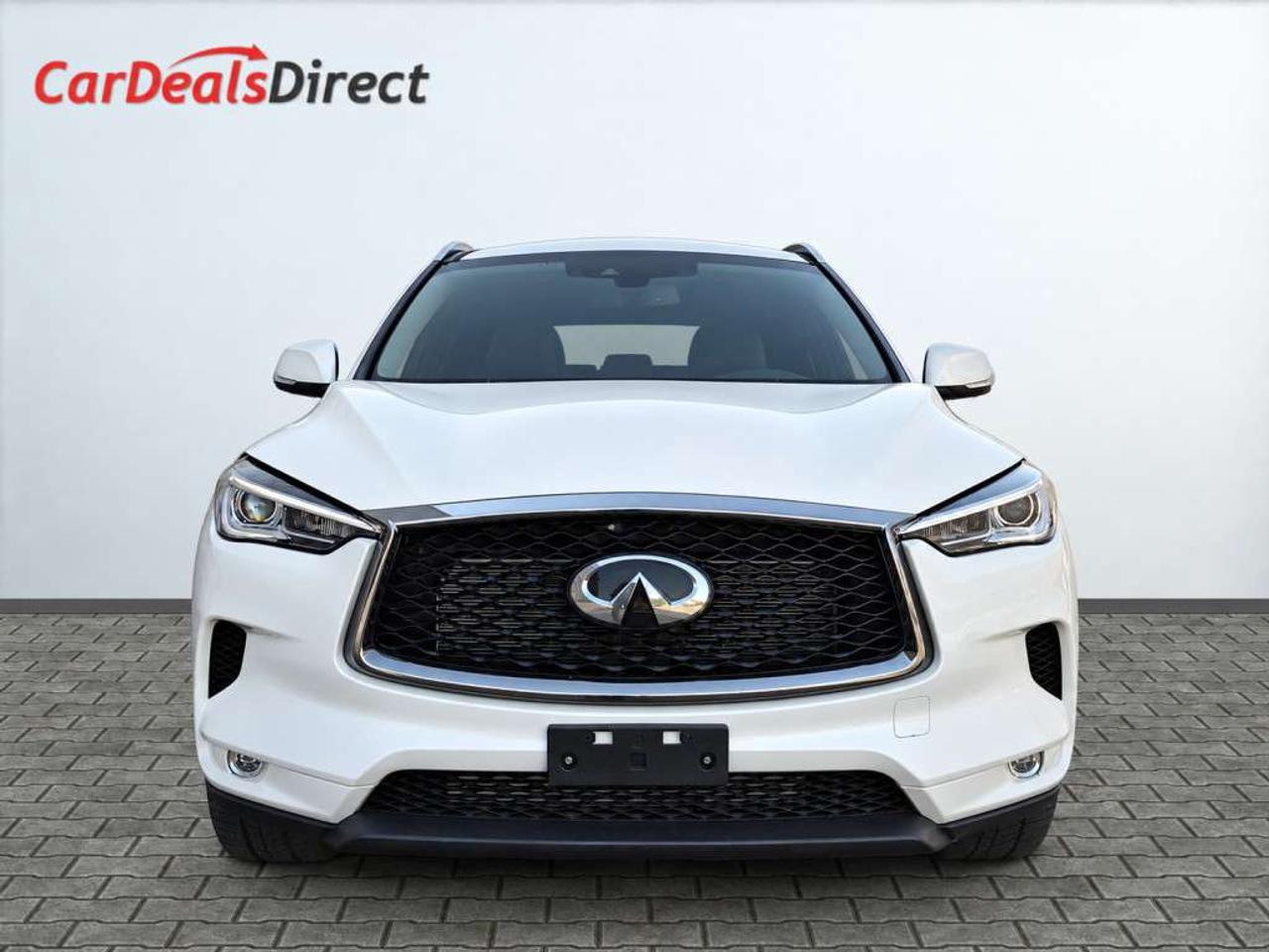 2021 Infiniti QX50 LUXE AWD / PANO / LEATHER / HEATED SEATS / HEATED WHEEL / CARPLAY / BACKUP CAM Photo