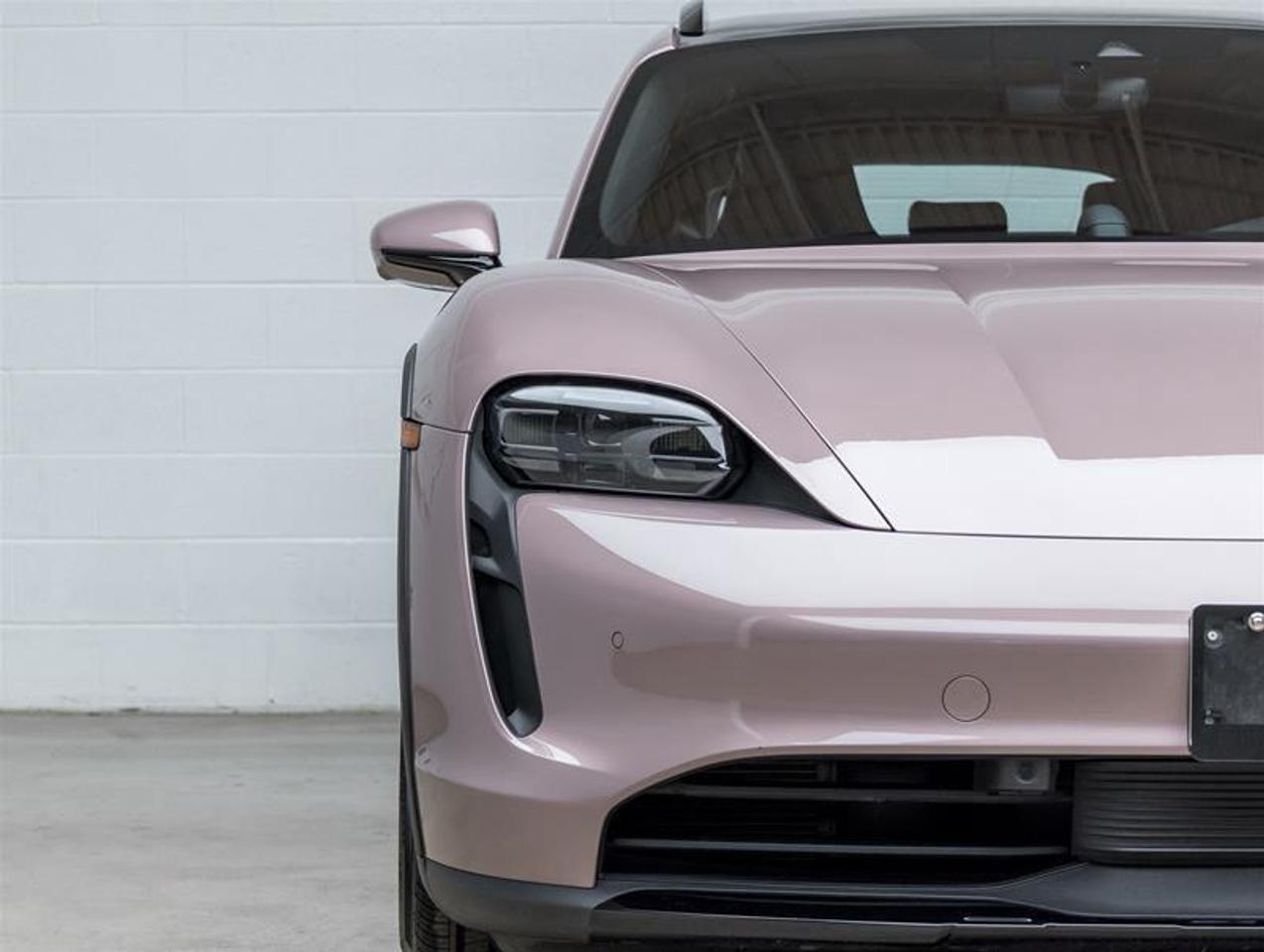 2023 Porsche Taycan  Photo