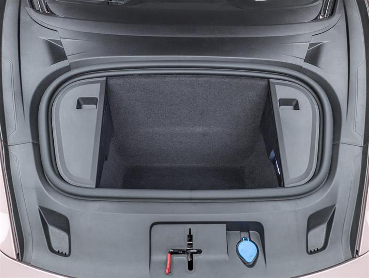 2023 Porsche Taycan  Photo