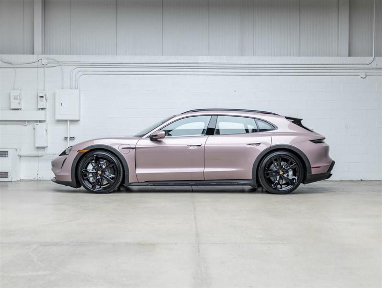 2023 Porsche Taycan  Photo