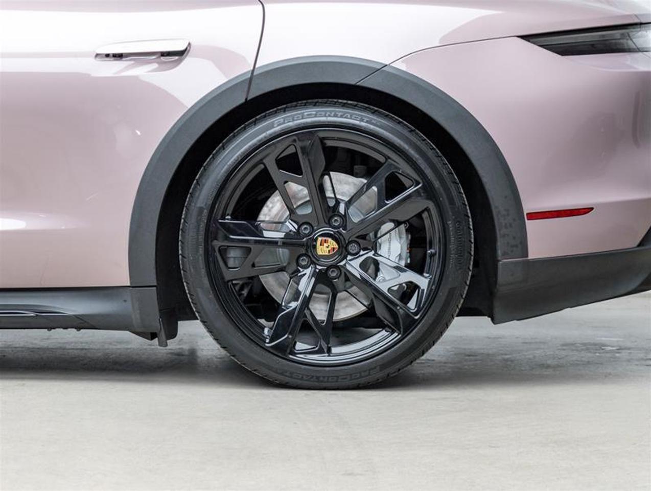 2023 Porsche Taycan  Photo
