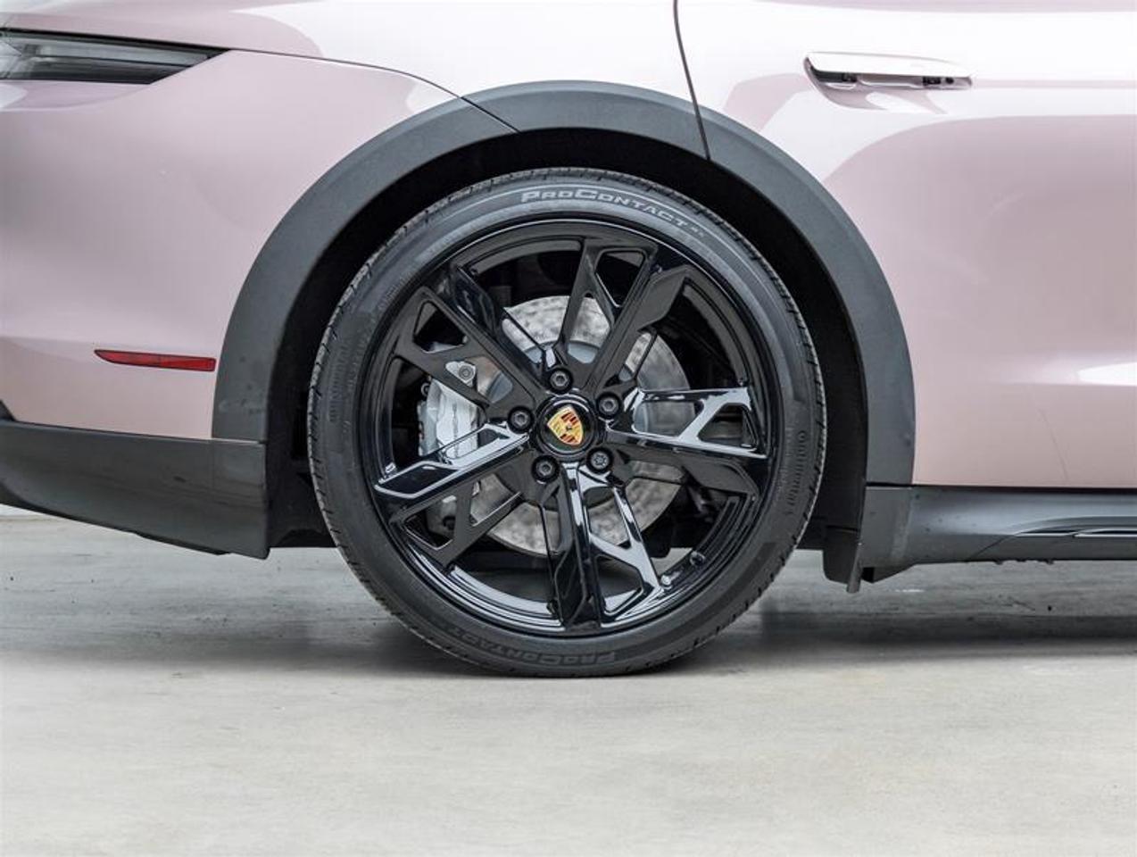 2023 Porsche Taycan  Photo