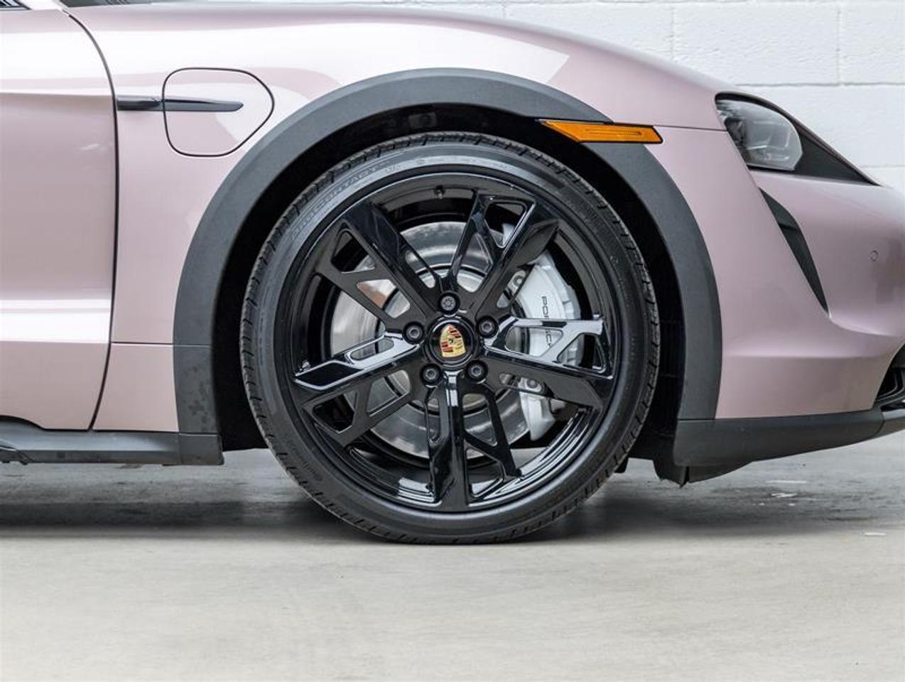 2023 Porsche Taycan  Photo